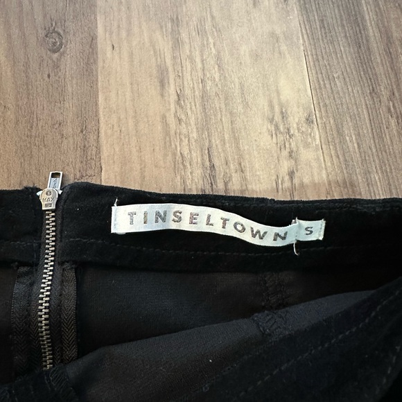 Tinseltown Mini Skirt - Picture 4 of 5